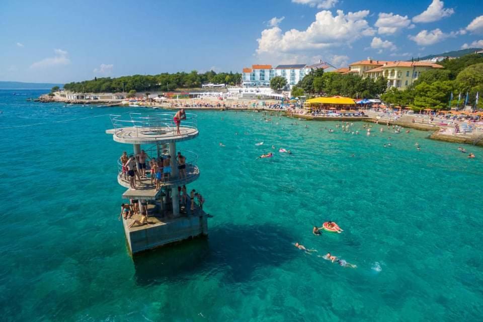 Guest House Sunce Novi Vinodolski Exterior photo